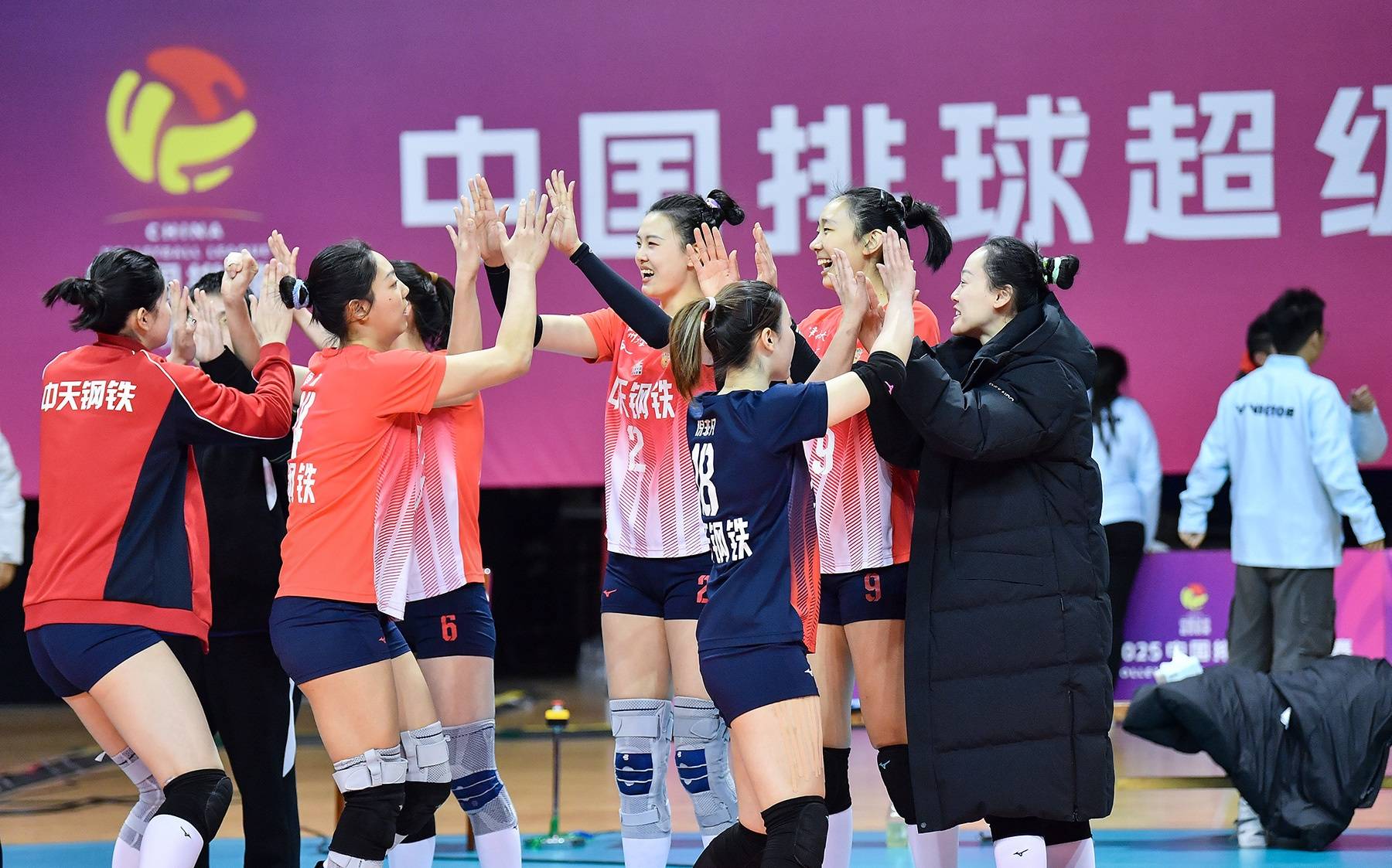 九游游戏中心官网在线-中国女排强势横扫浓眉晋级半决赛，状态火热！